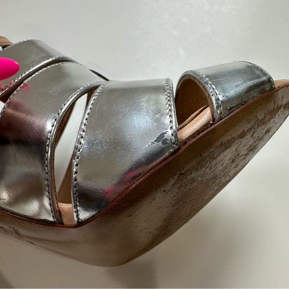 Nicholas Kirkwood Metallic Silver and Nude Heels with Black Details, Size: 37 - Picture 4 of 13